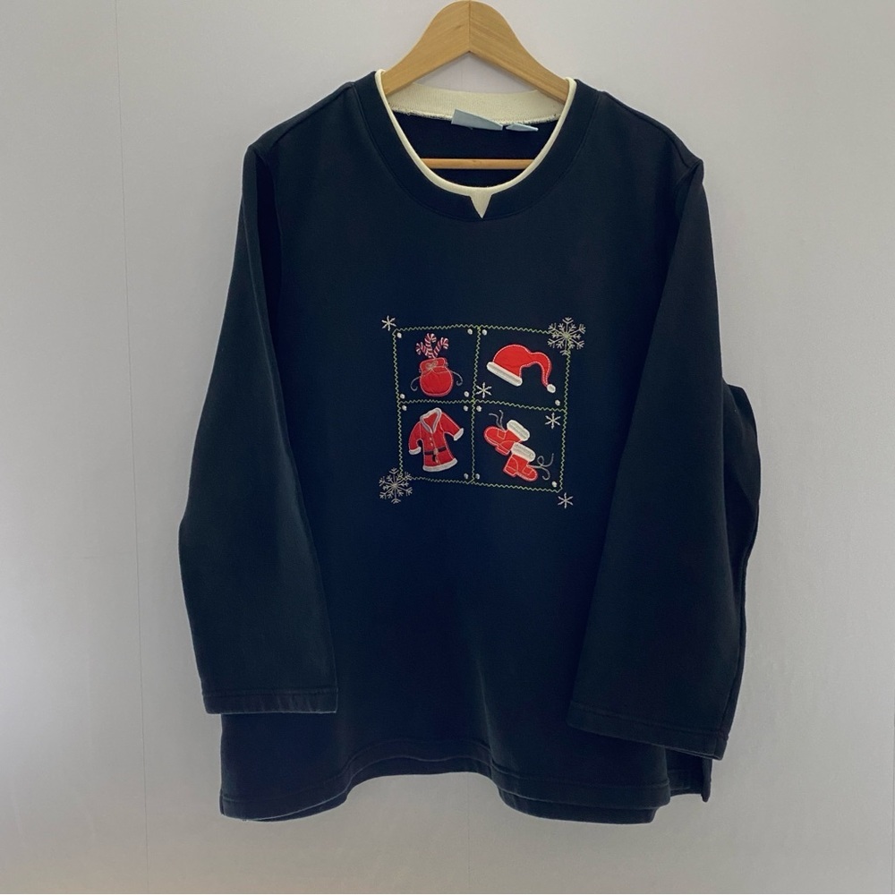 Liz & Me Holiday Embroidered Sweatshirt 1X Black‎